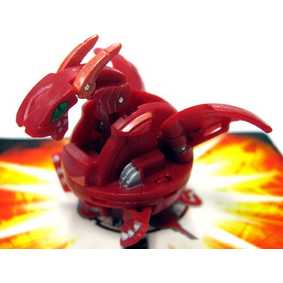 Bakugan B2 New Vestroia Hyper Dragonoid vermelho (aberto)