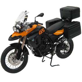 BMW F800GS marca Autoart escala 1/10 