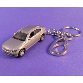 Chaveiro BMW 330i em metal marca Welly Chaveiros escala 1/87 HO