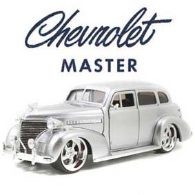 Chevrolet Master Deluxe cor prata (1939) Miniaturas Jada escala 1/24