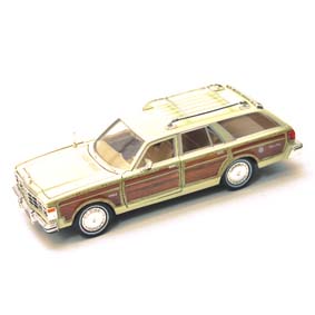 Chrysler Lebaron Town & Country Wagon (1979) da Motormax escala 1/24