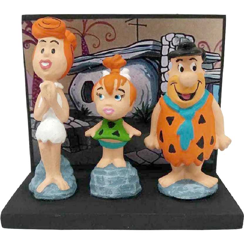 Diorama Fred Flintstone + Wilma + Pedrita