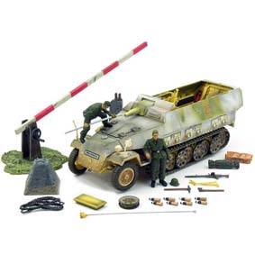 Forces of Valor Brasil Unimax Sd. Kfz. 251/9 Kanonenwagen (1945) 1/32