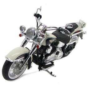 Harley-Davidson Highway 61 FLSTN Softail Deluxe (2012) escala 1/12