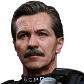HotToys commissioner Lt. Jim Gordon (S.W.A.T Version) Batman The Dark Knight