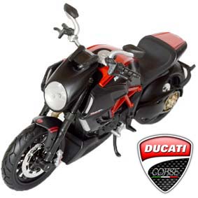 Miniaturas Maisto Motos escala 1/12 - Ducati Diavel Carbon