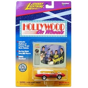 The Monkees com logo na porta da Johnny Light Hollywood On Wheels